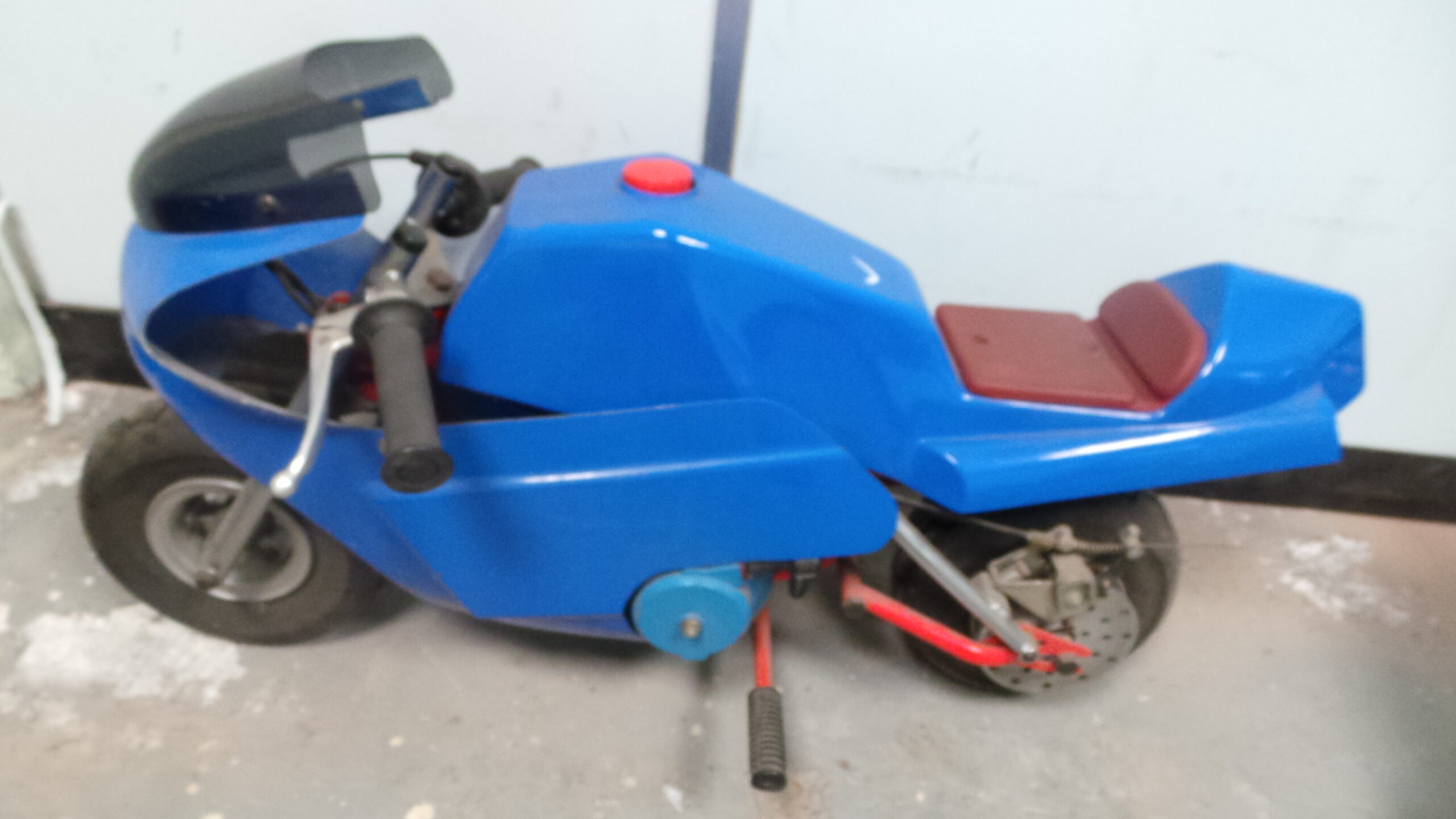 blue pocket bike